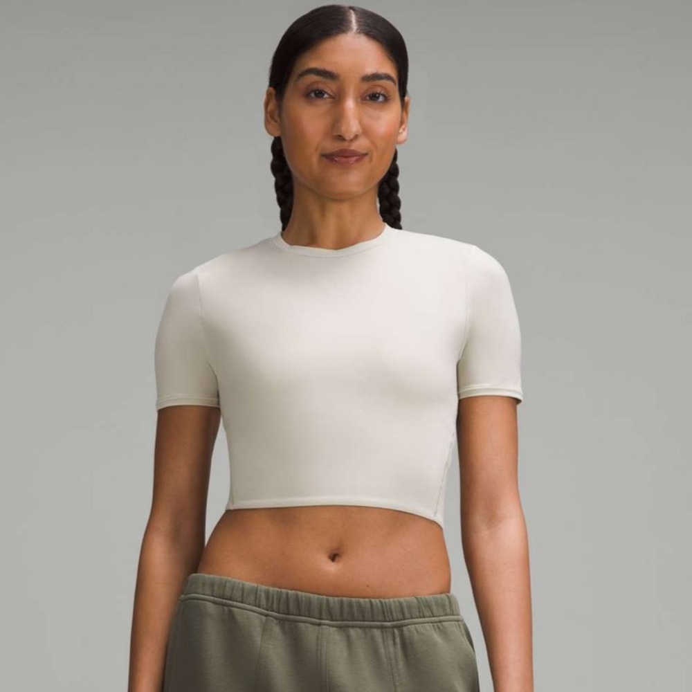 NWOT Lululemon Wundermost cropped T-shirt size S